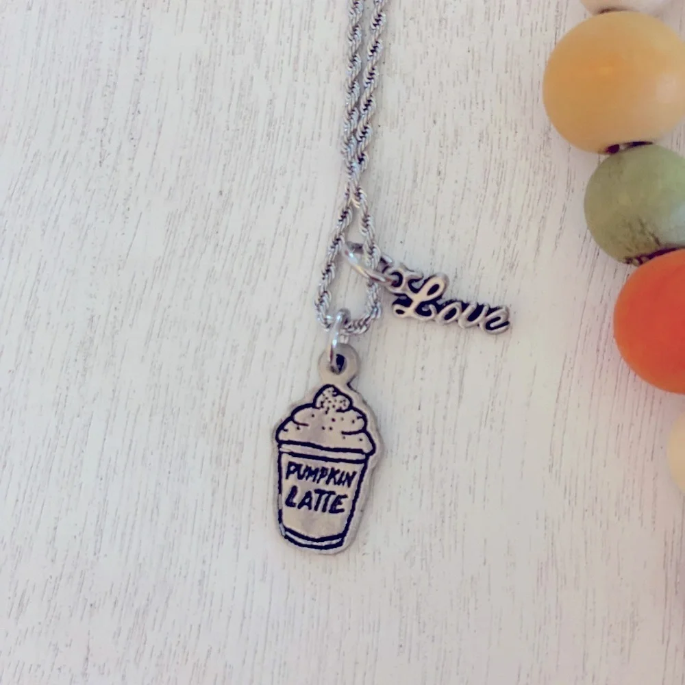 NECKLACE Pumpkin Latte 🧡W/Love Accent ~ NWT